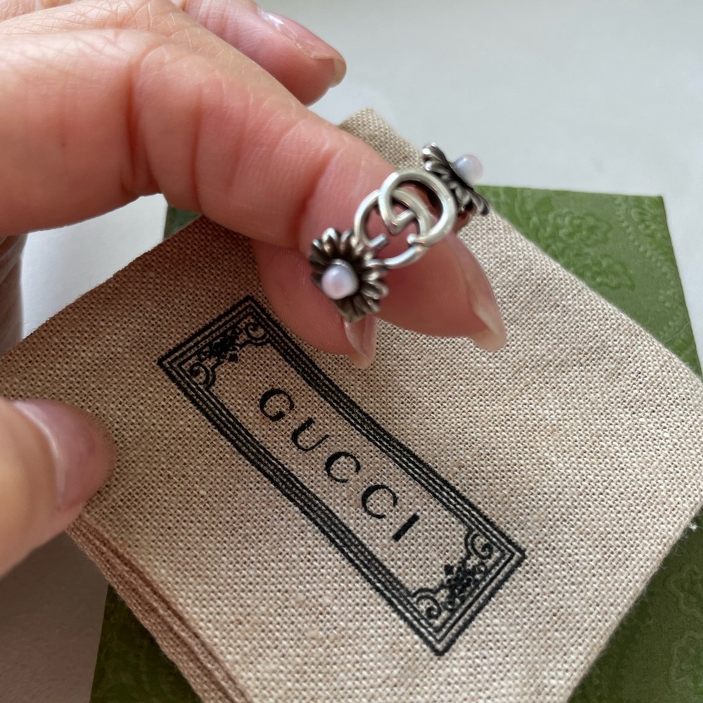 NWT GUCCI Double G mother of pearl 925 sterling silver Ring